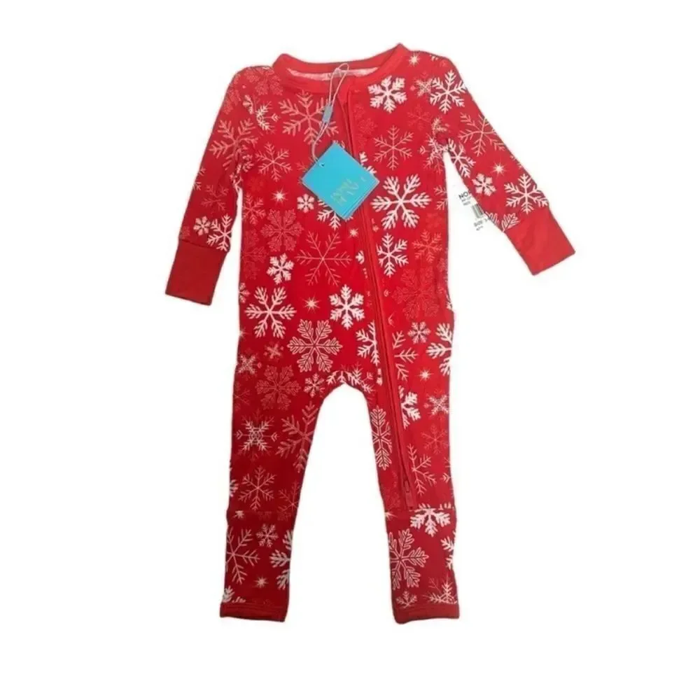 Posh Peanut NWT Zima Snowflake Fitted Convertible Footie Pajamas 6 to 9 months